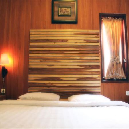 Puri Minggiran Guesthouse Yogya Jogjakarta Buitenkant foto
