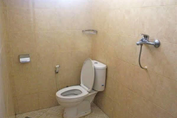 Puri Minggiran Guesthouse Yogya Jogjakarta Buitenkant foto